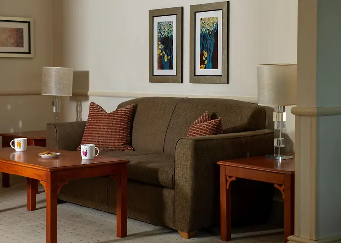 North Lakes Hotel And Spa